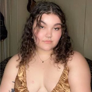 Meet your Posher, Riley